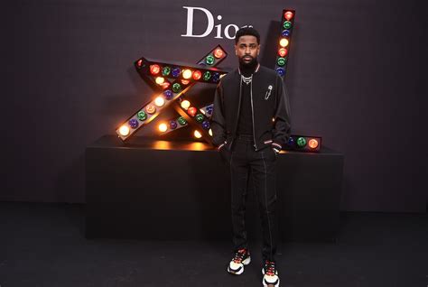 rappers wearing dior b22|why did dior b22 discontinued.